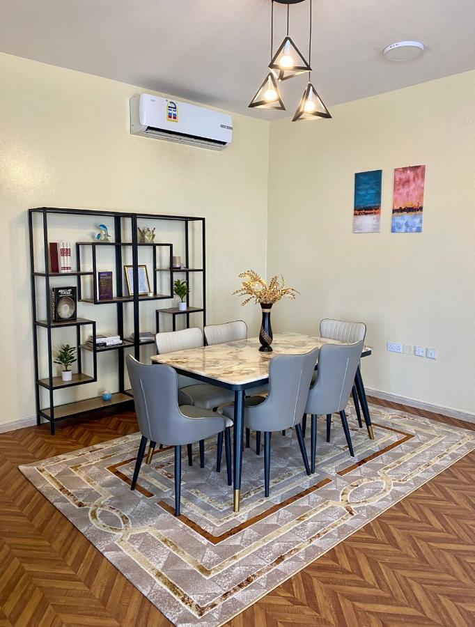 Deluxe Apartment مسقط المظهر الخارجي الصورة